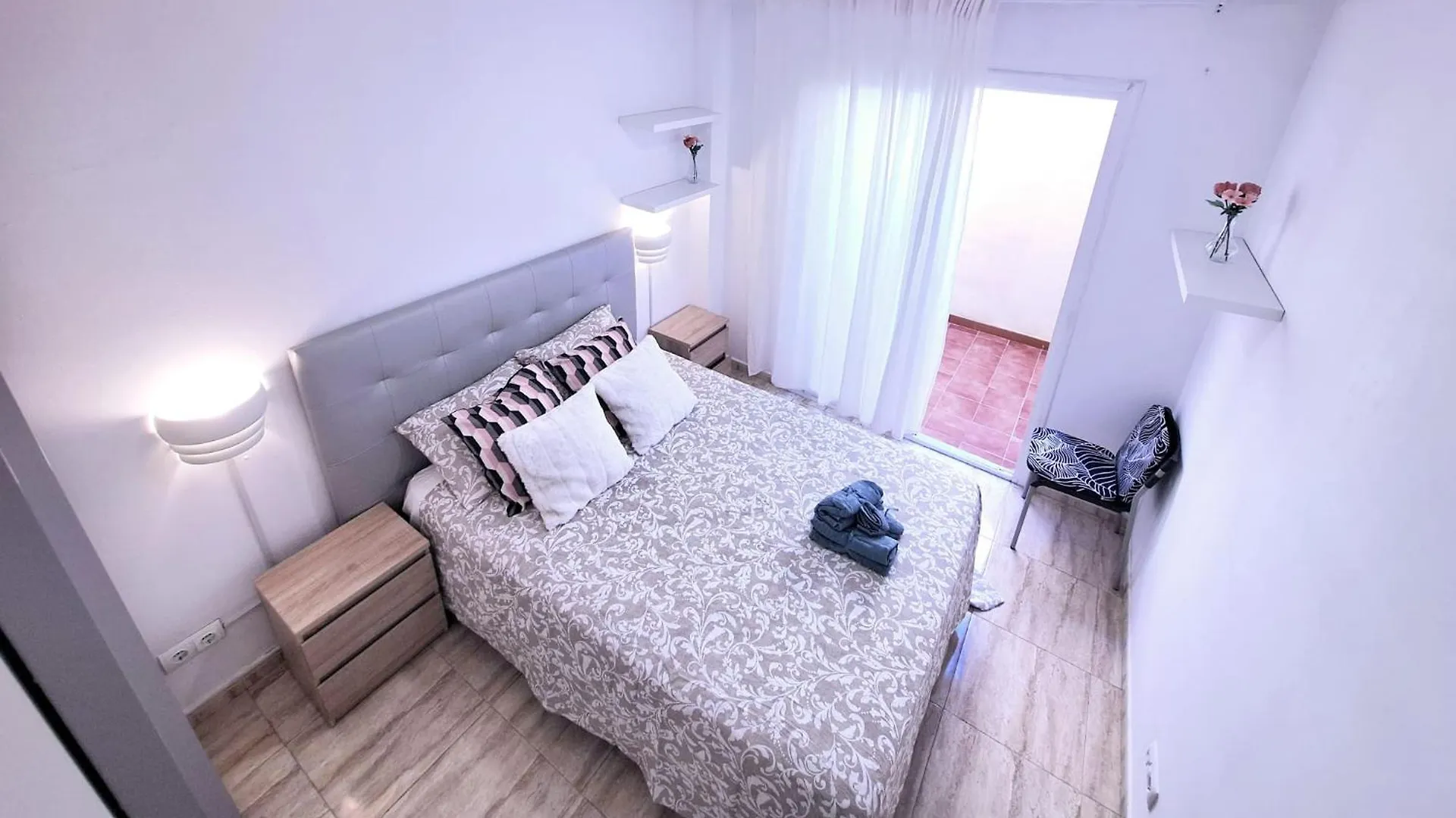Apartamento Con Habitaciones Compartidas 오스피탈레트 데 요브레가트 0*,  스페인