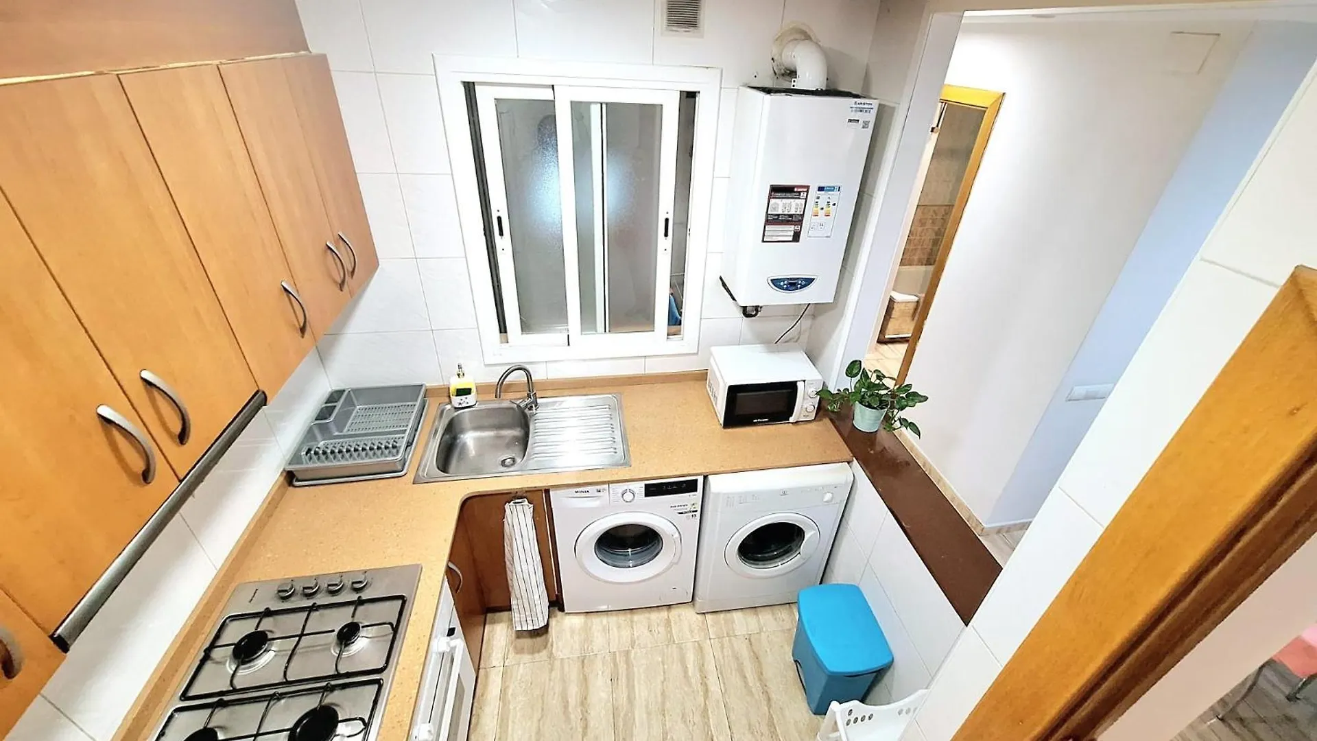 Apartamento Con Habitaciones Compartidas 오스피탈레트 데 요브레가트