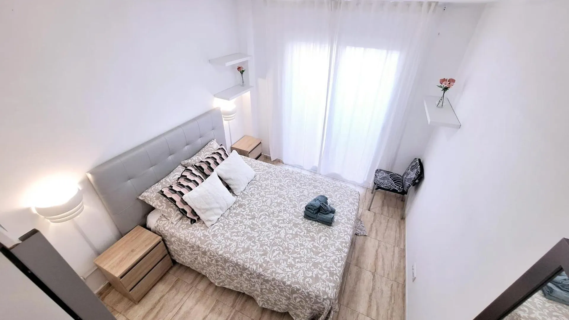 Apartamento Con Habitaciones Compartidas 오스피탈레트 데 요브레가트
