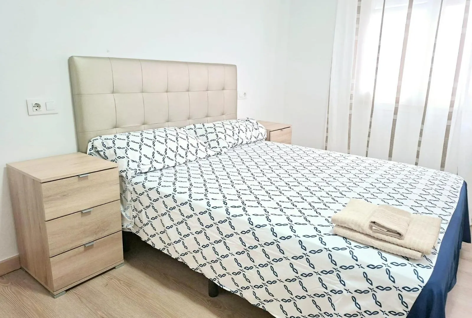 Apartamento Con Habitaciones Compartidas 오스피탈레트 데 요브레가트 스페인